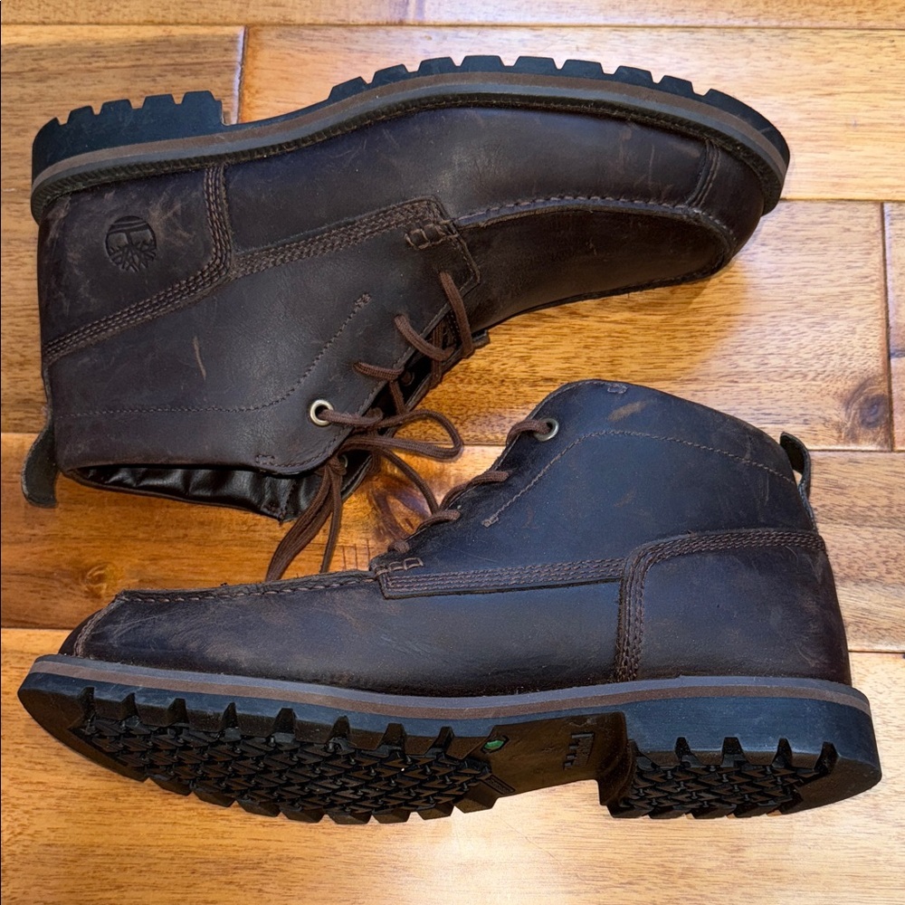Timberland Grantly Mountain Chukka Boots - Picture 4 of 15
